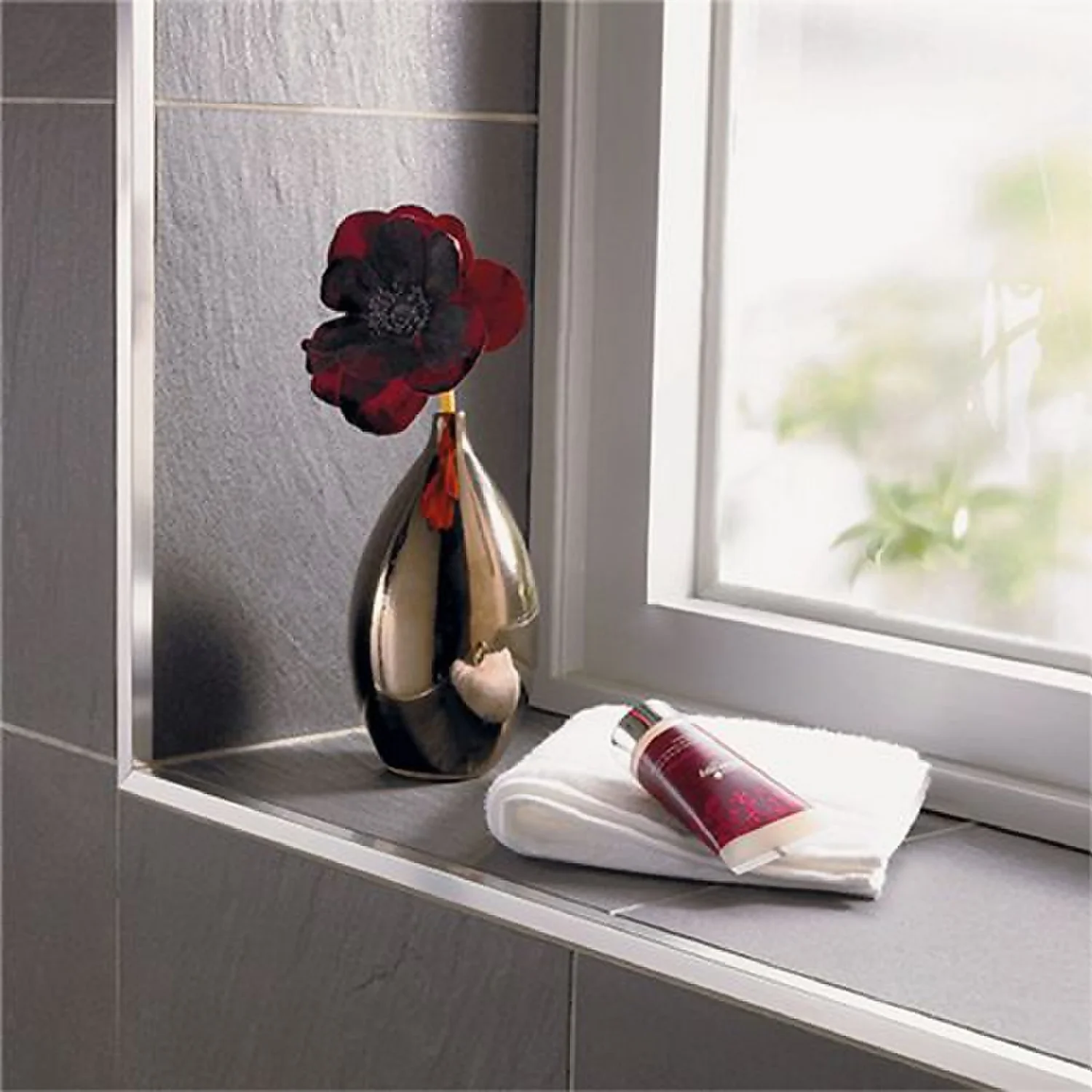 Homelux 8mm Straight Edge Tile Trim - Silver Effect - 1.83m 2 Homelux 8mm Straight Edge Tile Trim - Silver Effect - 1.83m - Image 2