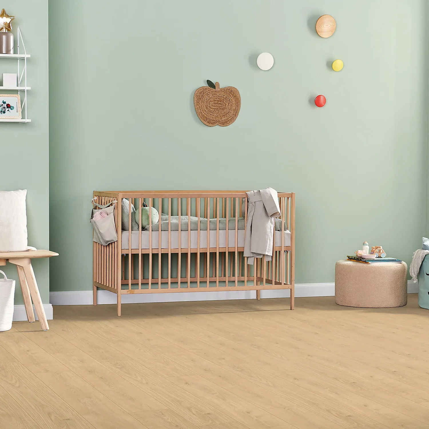 EGGER HOME Brown Berdal Oak 7mm Laminate Flooring 1 EGGER HOME Brown Berdal Oak 7mm Laminate Flooring