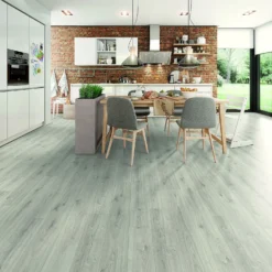EGGER HOME Light Zermatt Oak 7mm Laminate Flooring