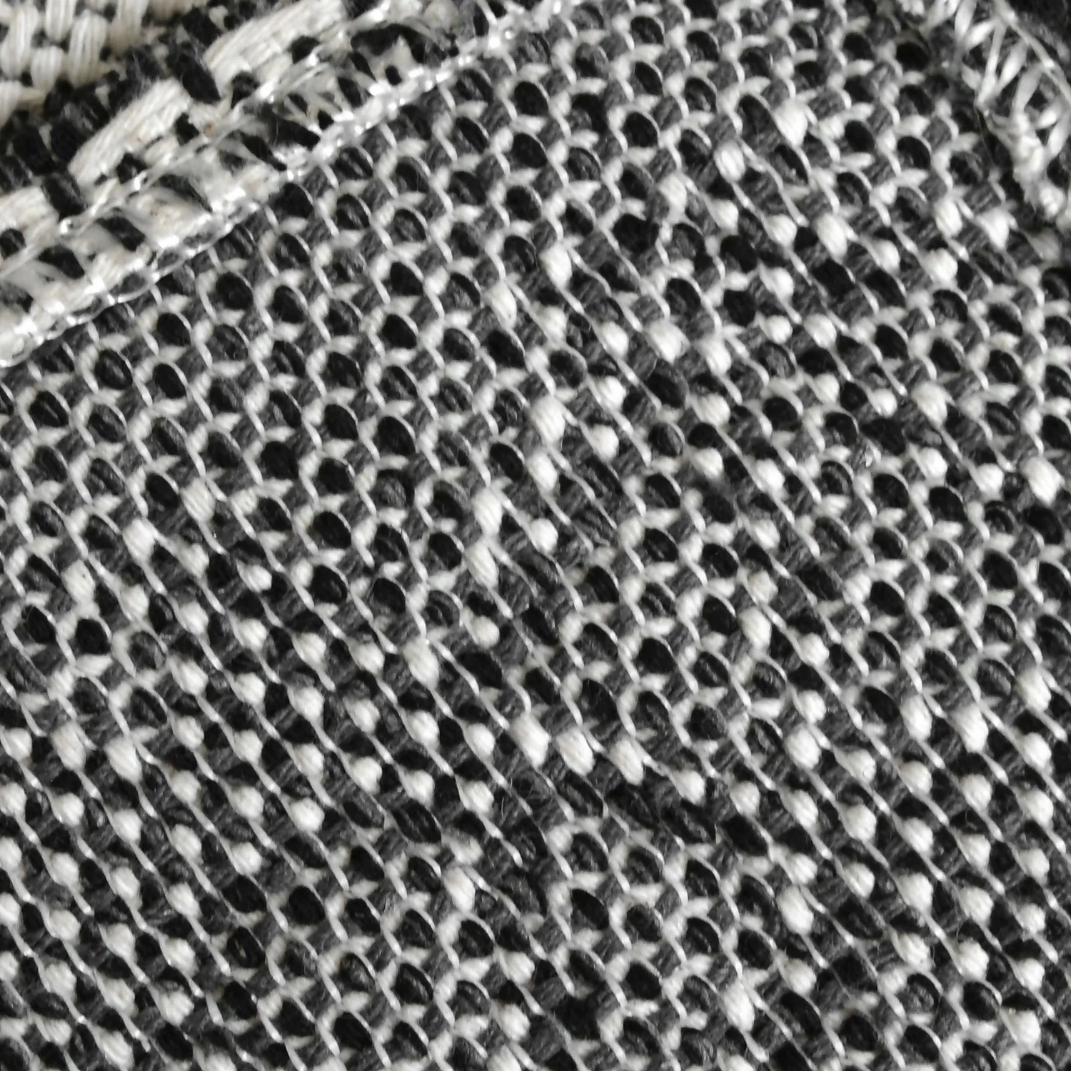 Recycled Cotton Starburst Rug - Monochrome - 160x230cm 5 Recycled Cotton Starburst Rug - Monochrome - 160x230cm - Image 5