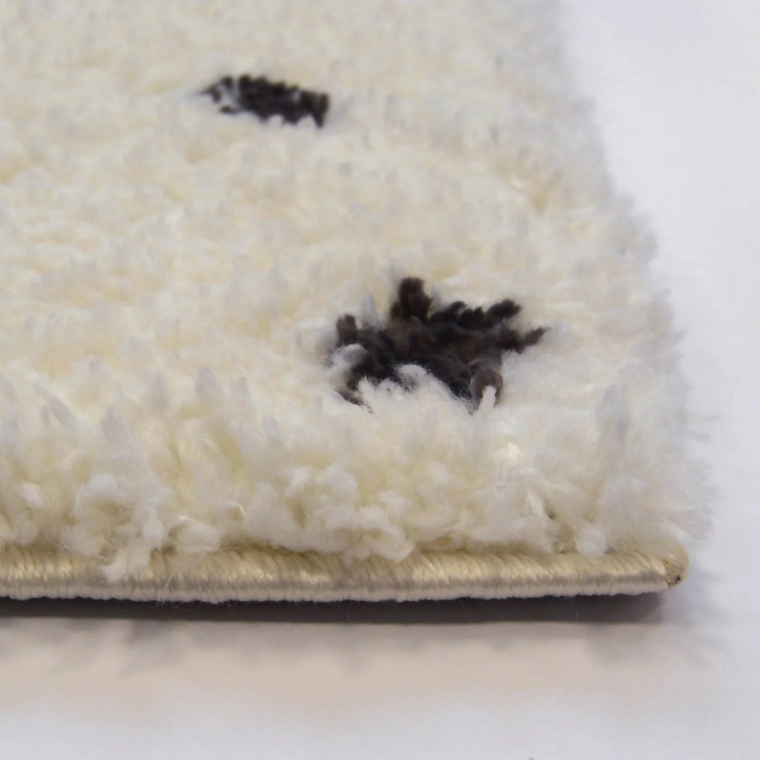 Snug Spotty Rug - Monochrome - 120x170cm 3 Snug Spotty Rug - Monochrome - 120x170cm - Image 3