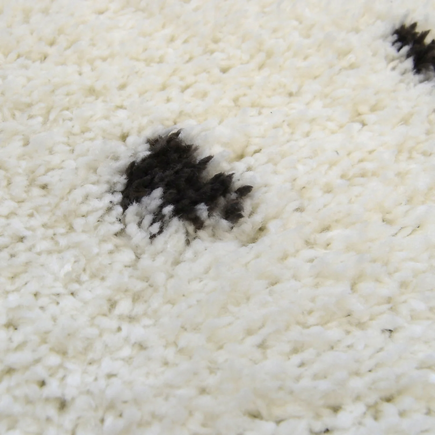 Snug Spotty Rug - Monochrome - 120x170cm 5 Snug Spotty Rug - Monochrome - 120x170cm - Image 5