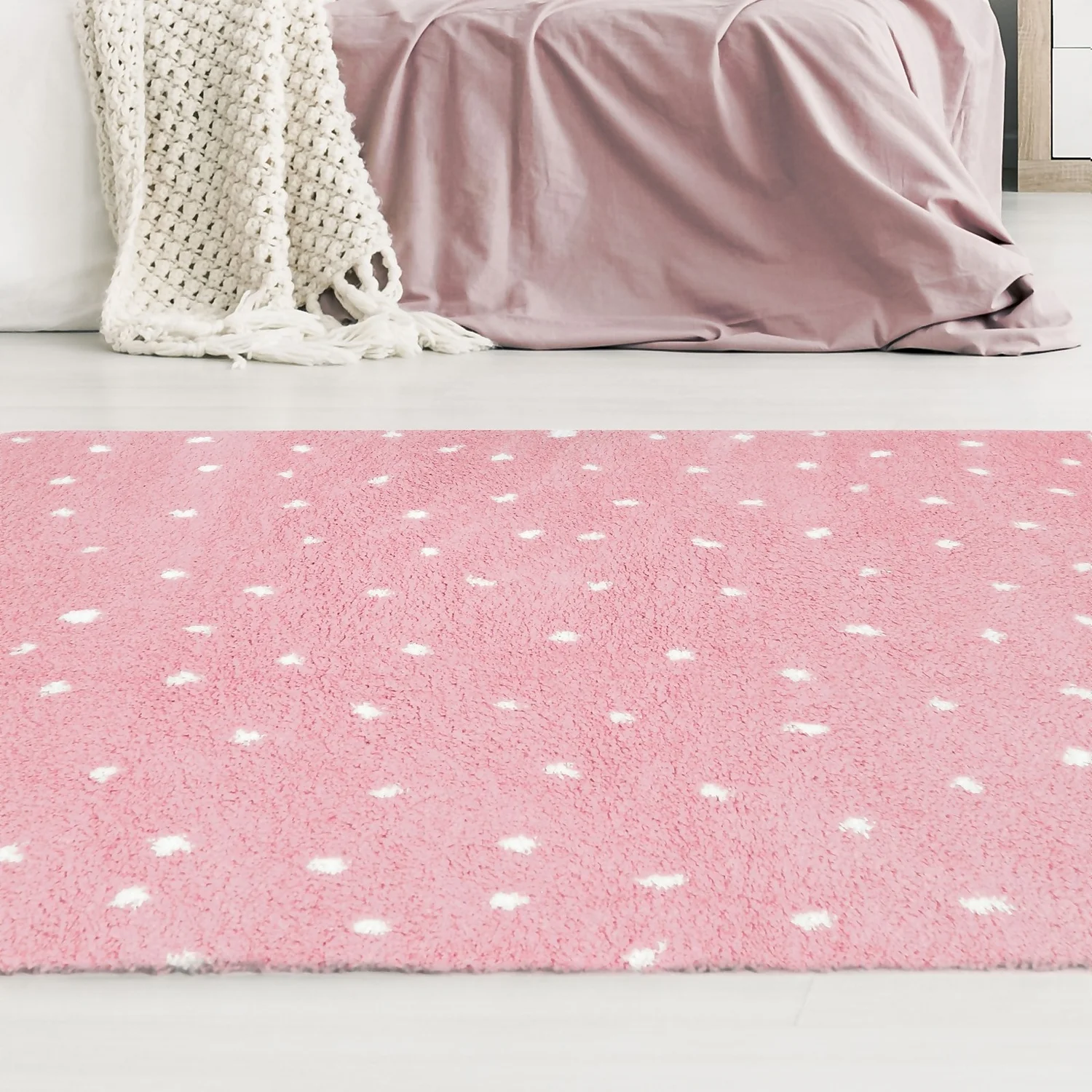 Snug Spotty Rug - Pink - 120x170cm 2 Snug Spotty Rug - Pink - 120x170cm - Image 2