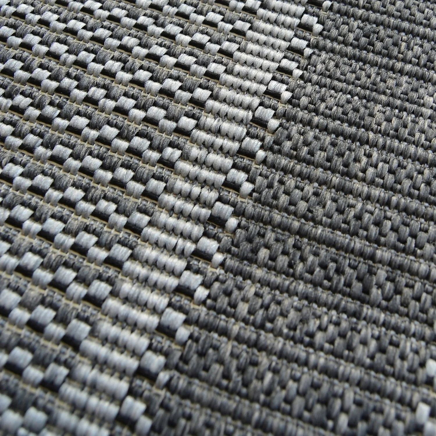 Denver Border Indoor/Outdoor Rug - Grey - 160x230cm 4 Denver Border Indoor/Outdoor Rug - Grey - 160x230cm - Image 4