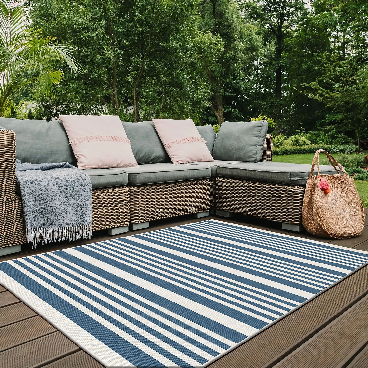 Duo Weave Indoor/Outdoor Rug - Stripes Ocean - 160x230cm 2 Duo Weave Indoor/Outdoor Rug - Stripes Ocean - 160x230cm - Image 2