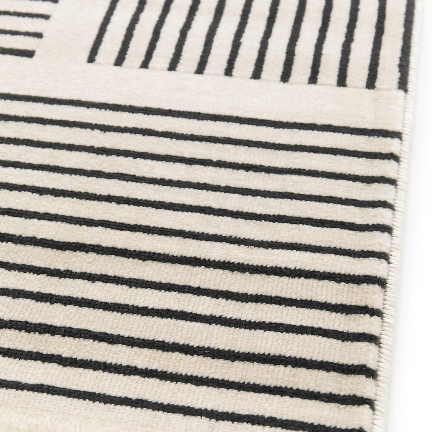 Arcs Rug - Monochrome - 120x170cm 4 Arcs Rug - Monochrome - 120x170cm - Image 4